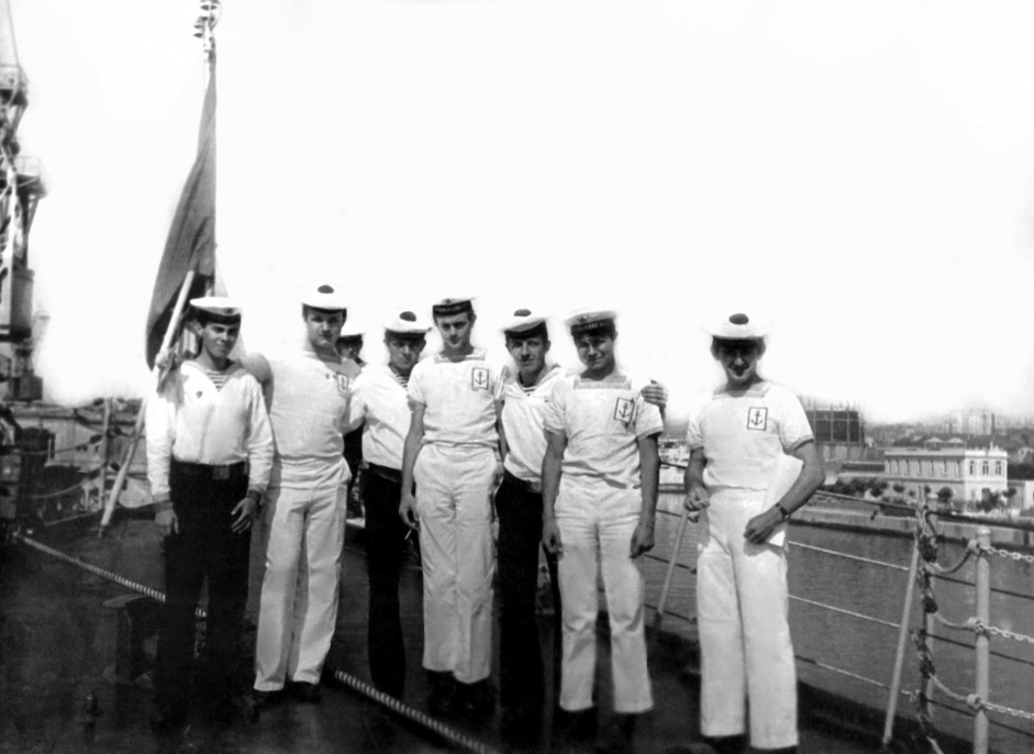 Встреча с французскими моряками (фото Ю.Малаева)