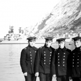 На фото Жердев, Торцев, Демидов, Загной на фоне Которской бухты