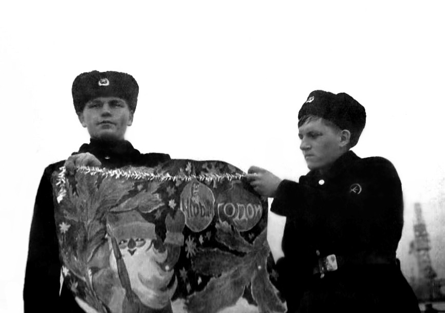 Из ДМБ-альбома Владимира Мосенкова