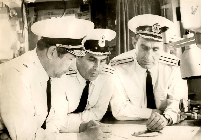 На фото слева направо: Васюков Л. Я., Муразов А.  Н., Рябинский Н. И.