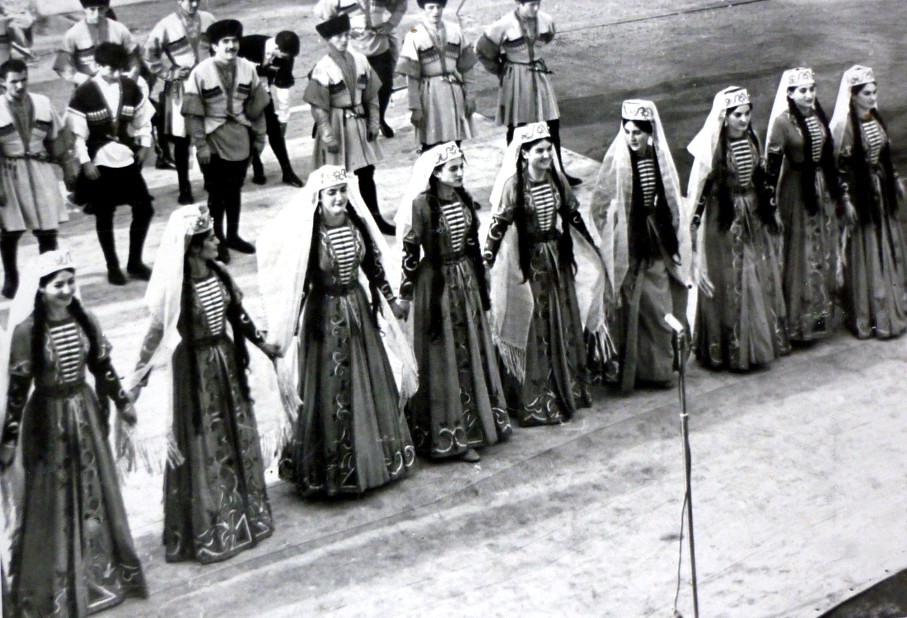 1968г. Марокко. г. Касабланка выступление ансамбля Кабардинка2