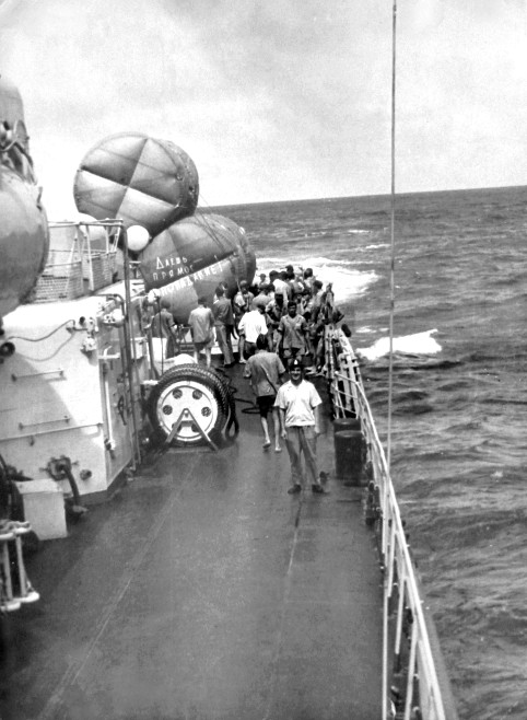 1969г. Атлантический океан мишени готовы к спуску в океан