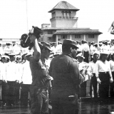 Посроение перед прибытием на корабль Рауля Кастро