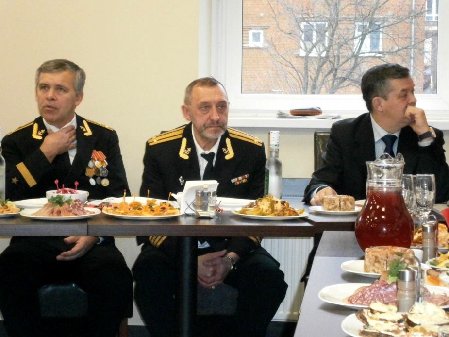 О чем задумался механик!?