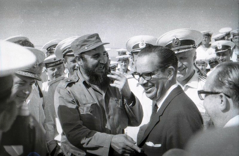 1969 г. Ф. Кастро, и О. Дортикос на палубе крейсера