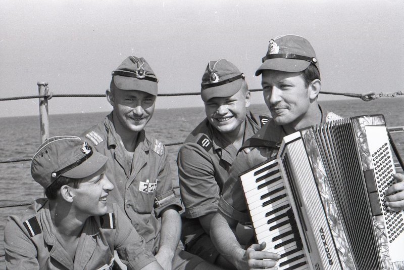 1985 г. л/с отличного ракетного крейсера «Грозный» (фото Анькова В.)