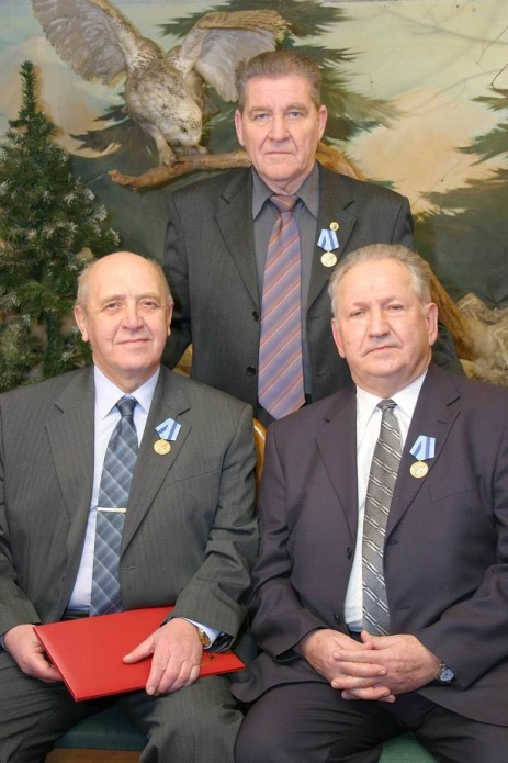 Гладких Ю.Н., Ященко В,Т.,  стоит Мартыненко В.Т