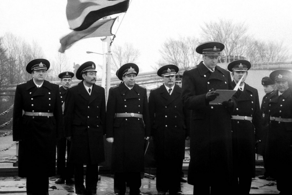 Последние слова благодарности экипажу крейсера