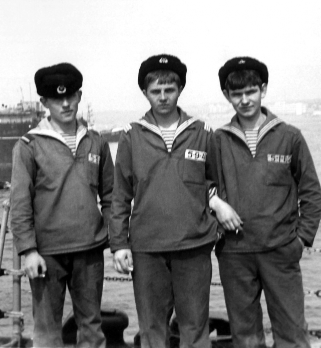 Рядом  В.Кожемякин, А.Федулов.  1980 год
