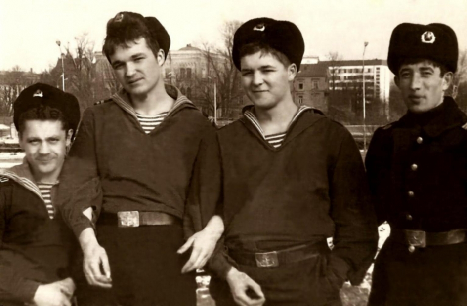 Генка Переверзев, Женька Стогов, .?, Сулейманов. Рига