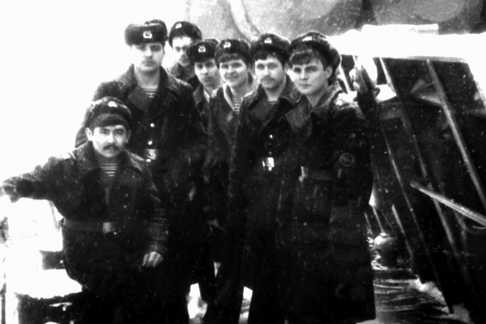 1985 год. Каринбаев, я,  Кобцев, Новиков, Красильников, Пилипенко, Беляков