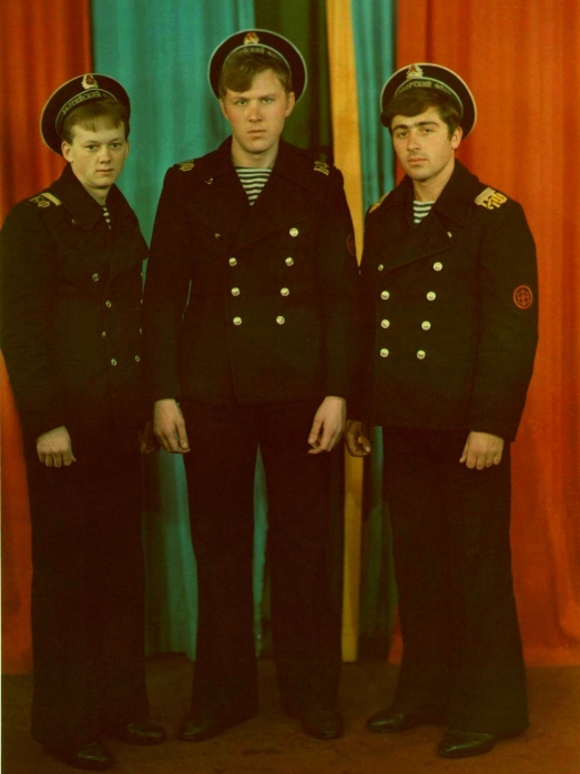 Юра Нечаев, Николай Савенко, Славин Пандази. Дома после службы