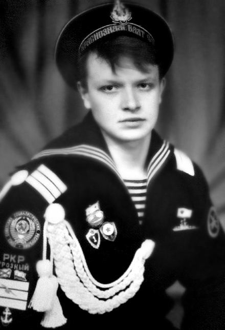 Запорожан Витя (БЧ-2, шкипер   ДМБ 1991 весна)