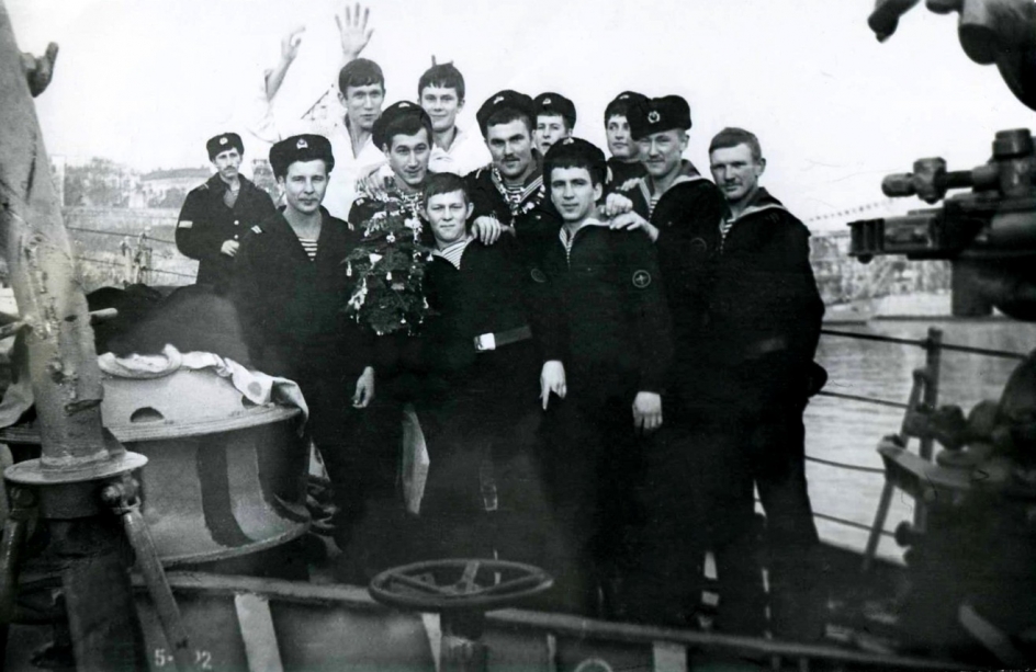 Борт РКР Грозный 1 января 1977 года