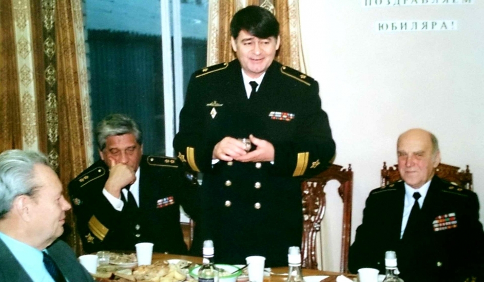 Фотографии из семейного альбома Ушаковых