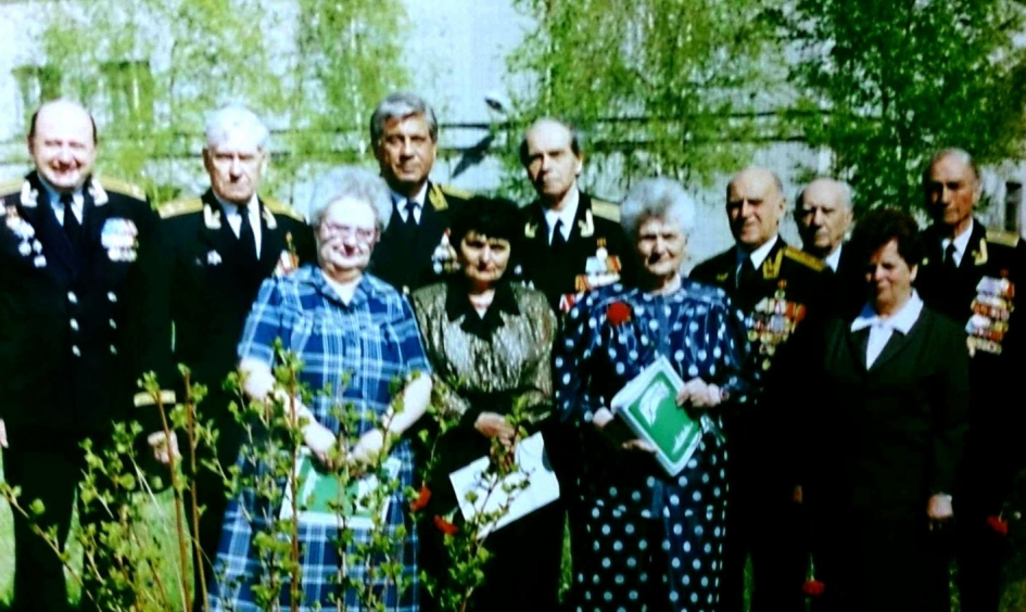 Фотографии из семейного альбома Ушаковых
