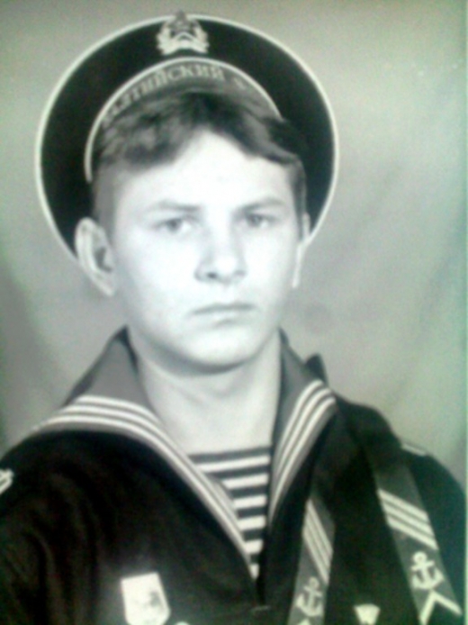 И в годы те в морях дороги наши были...